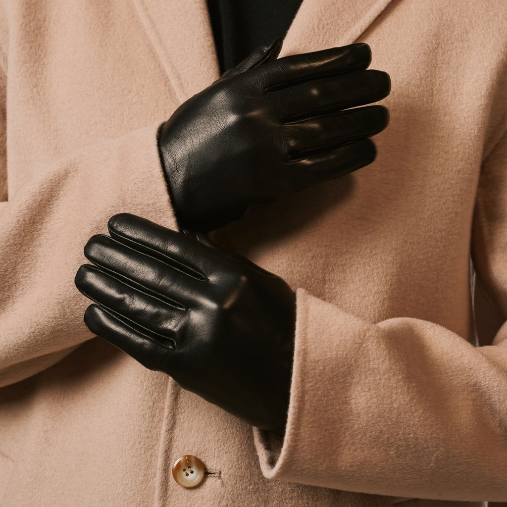 Fabio (black) - Men's classic Italian lambskin leather gloves with pure silk lining