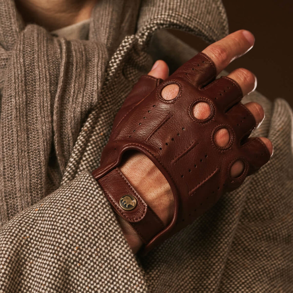 Giuseppe (brown) - Italian lambskin fingerless leather driving gloves