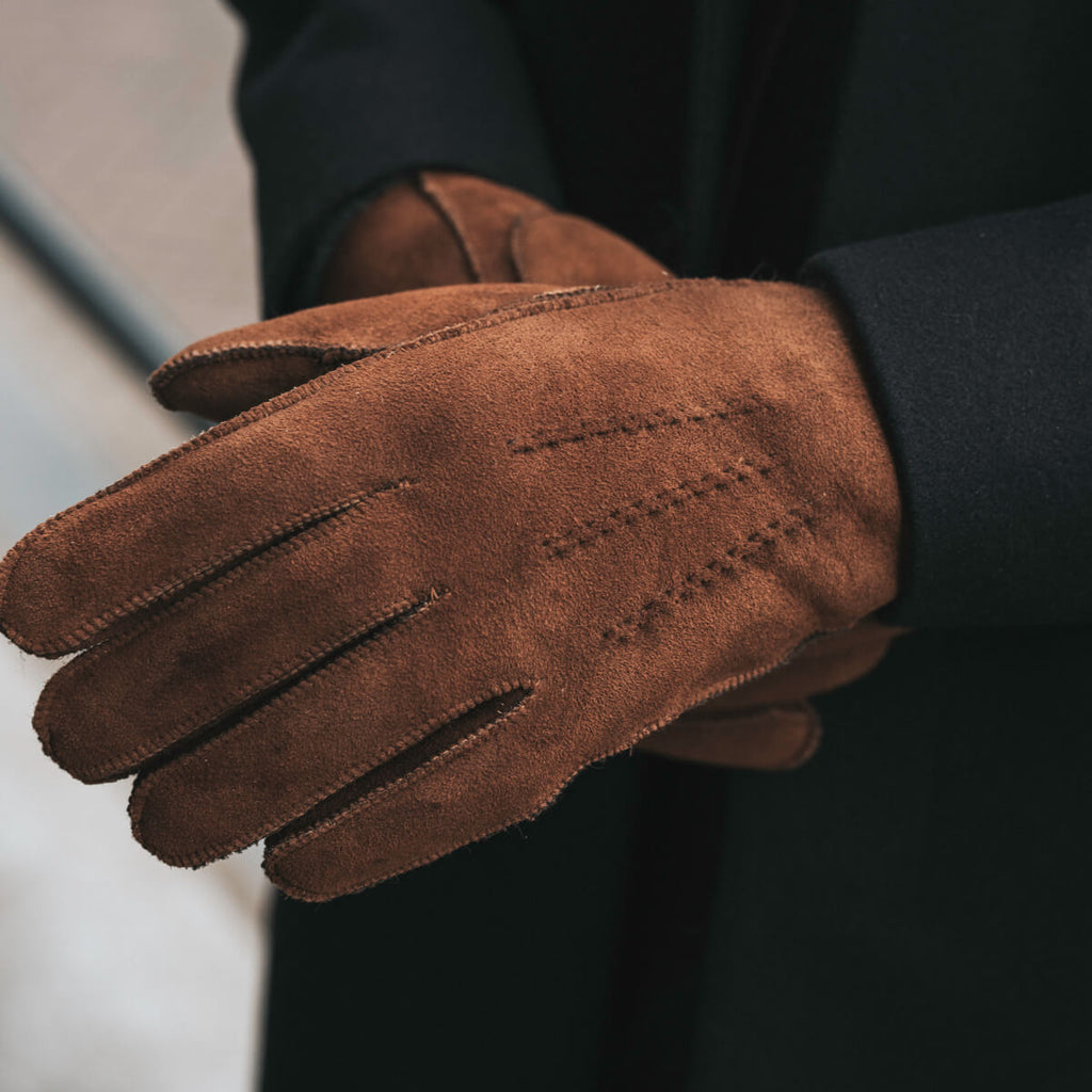 Jack (brown) – Suede leather gloves with luxurious sheep fur lining