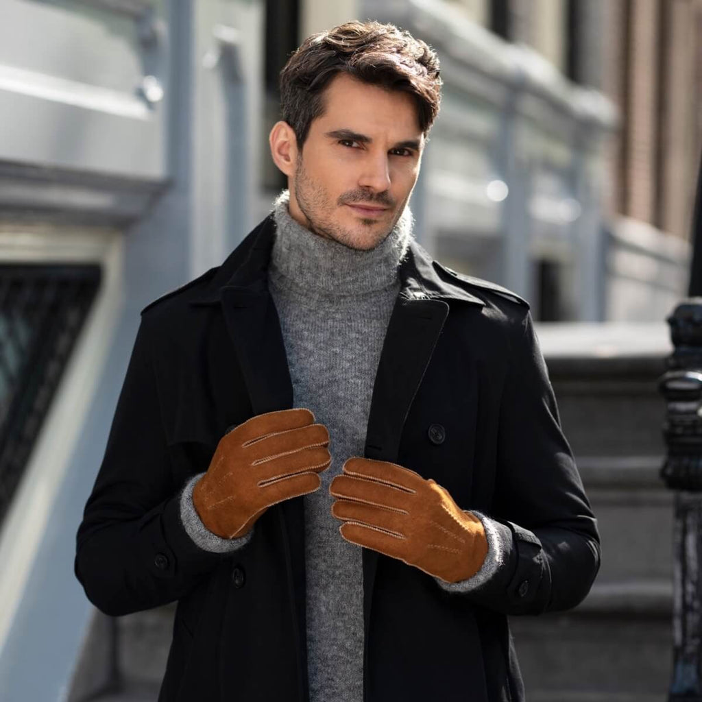 Jack (camel) – Suede leather gloves with luxurious sheep fur lining
