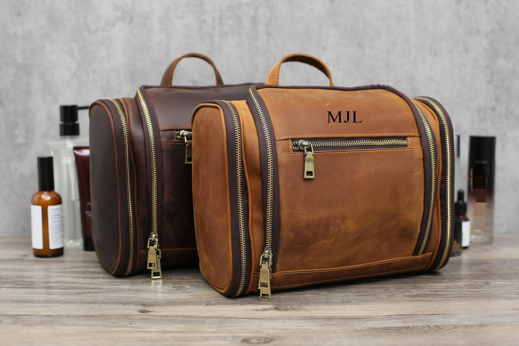 Personalized Hanging Leather Dopp Kit