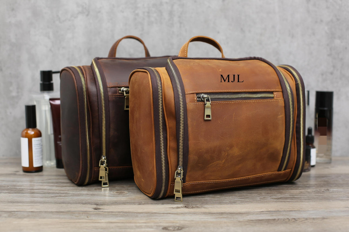 Personalized Hanging Leather Dopp Kit