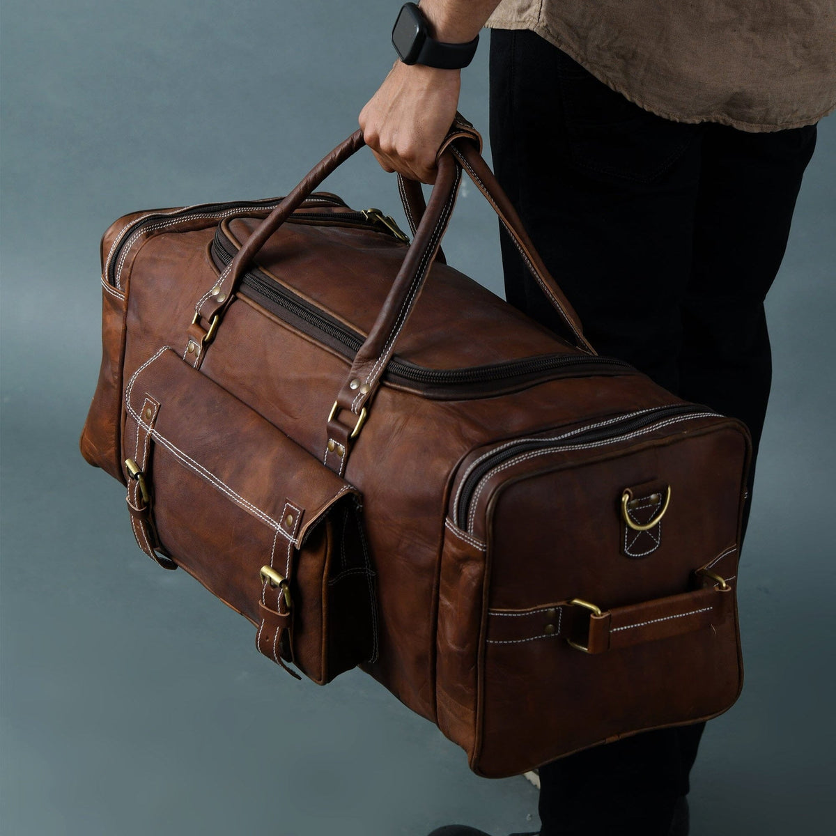 Classy Leather Bags Walker leather weekender bag, view 2